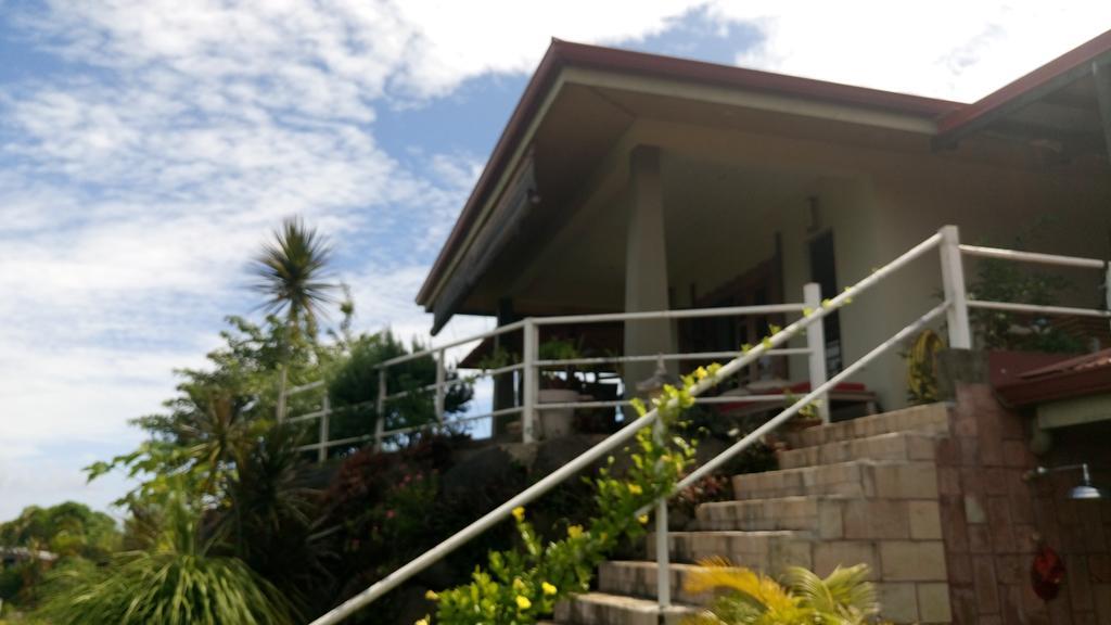 Piafau Hills Hotel Faaa Exterior foto